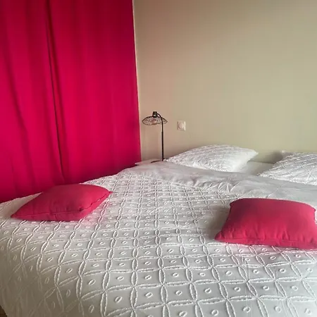 Face A La Apartment *